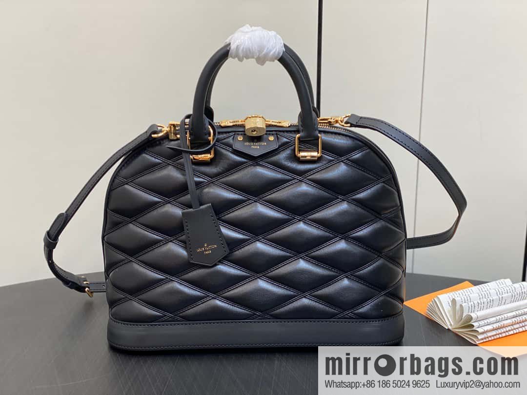 [Boutique‑grade] M23688 black full leather rhombus shell bag series ALMA small handbag