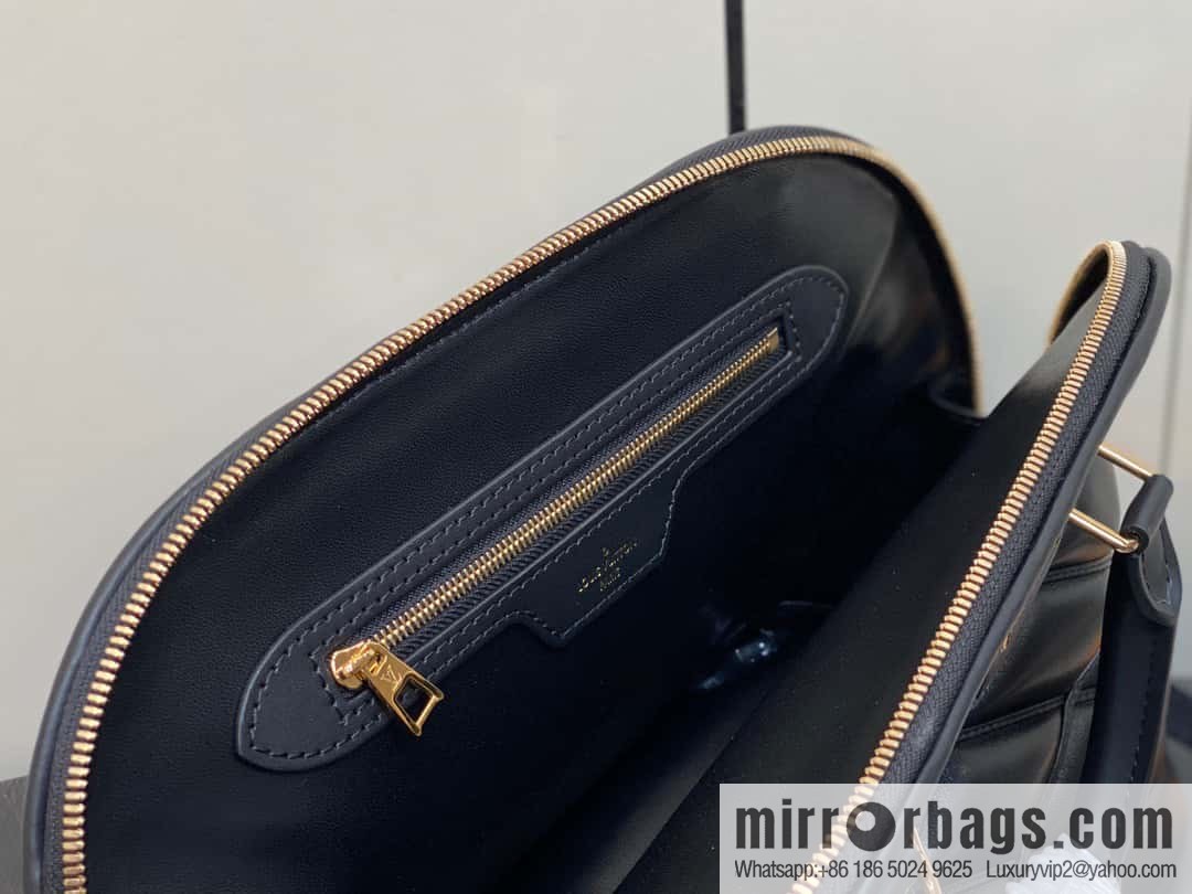 [Boutique‑grade] M23688 black full leather rhombus shell bag series ALMA small handbag