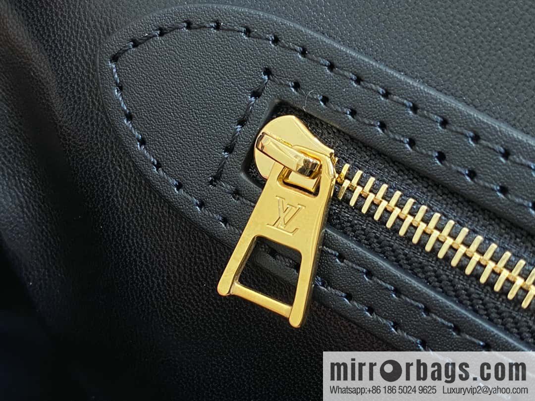 [Boutique‑grade] M23688 black full leather rhombus shell bag series ALMA small handbag