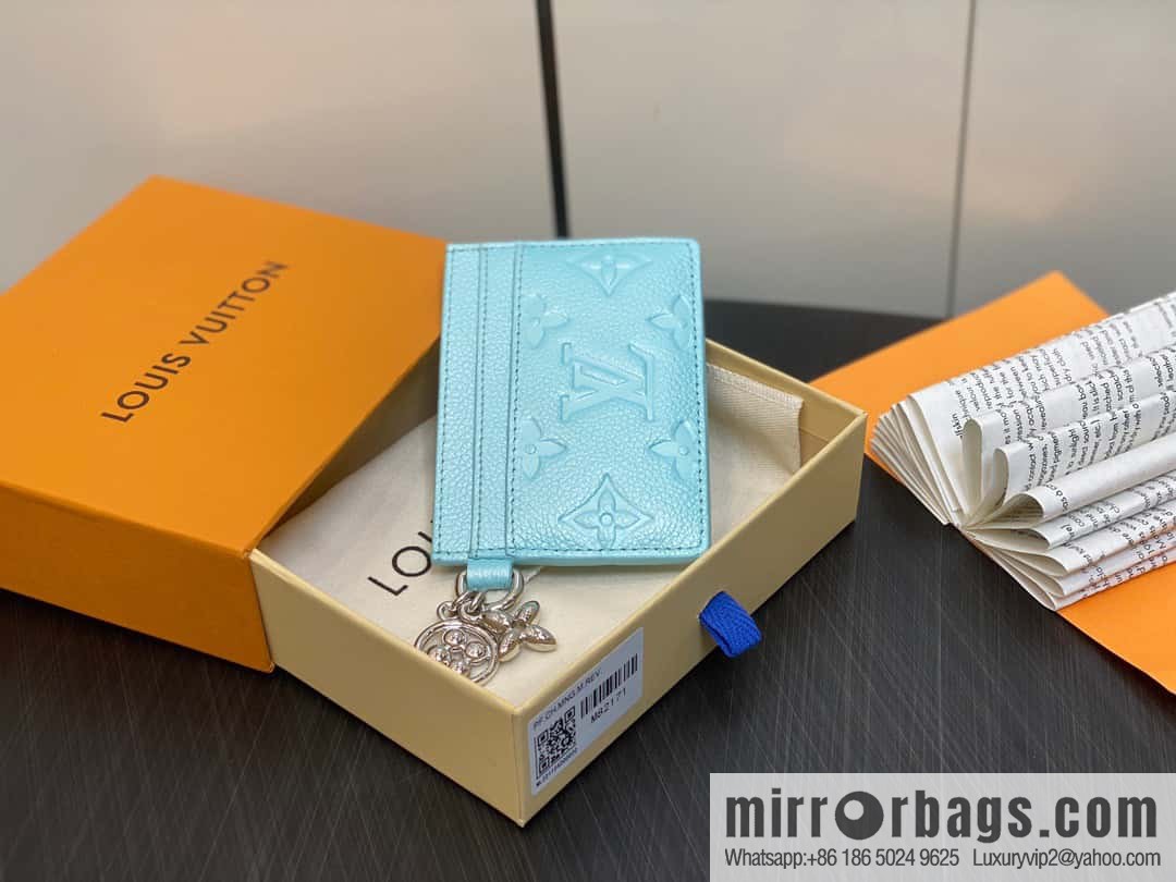 [Boutique‑grade] M82171 pearlescent blue, full leather M82739 card holder wallet series LV CHARMS card holder