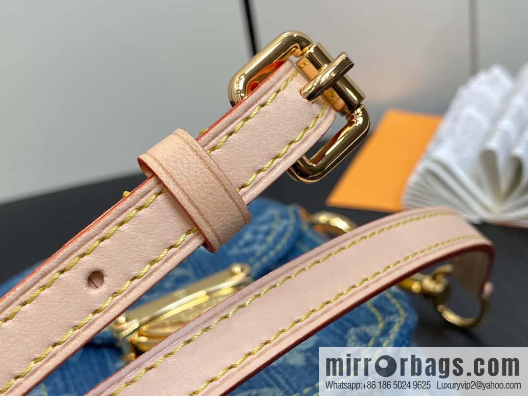 [Boutique‑grade] M82948 blue denim, mailman bag series Fairfax Pochette handbag
