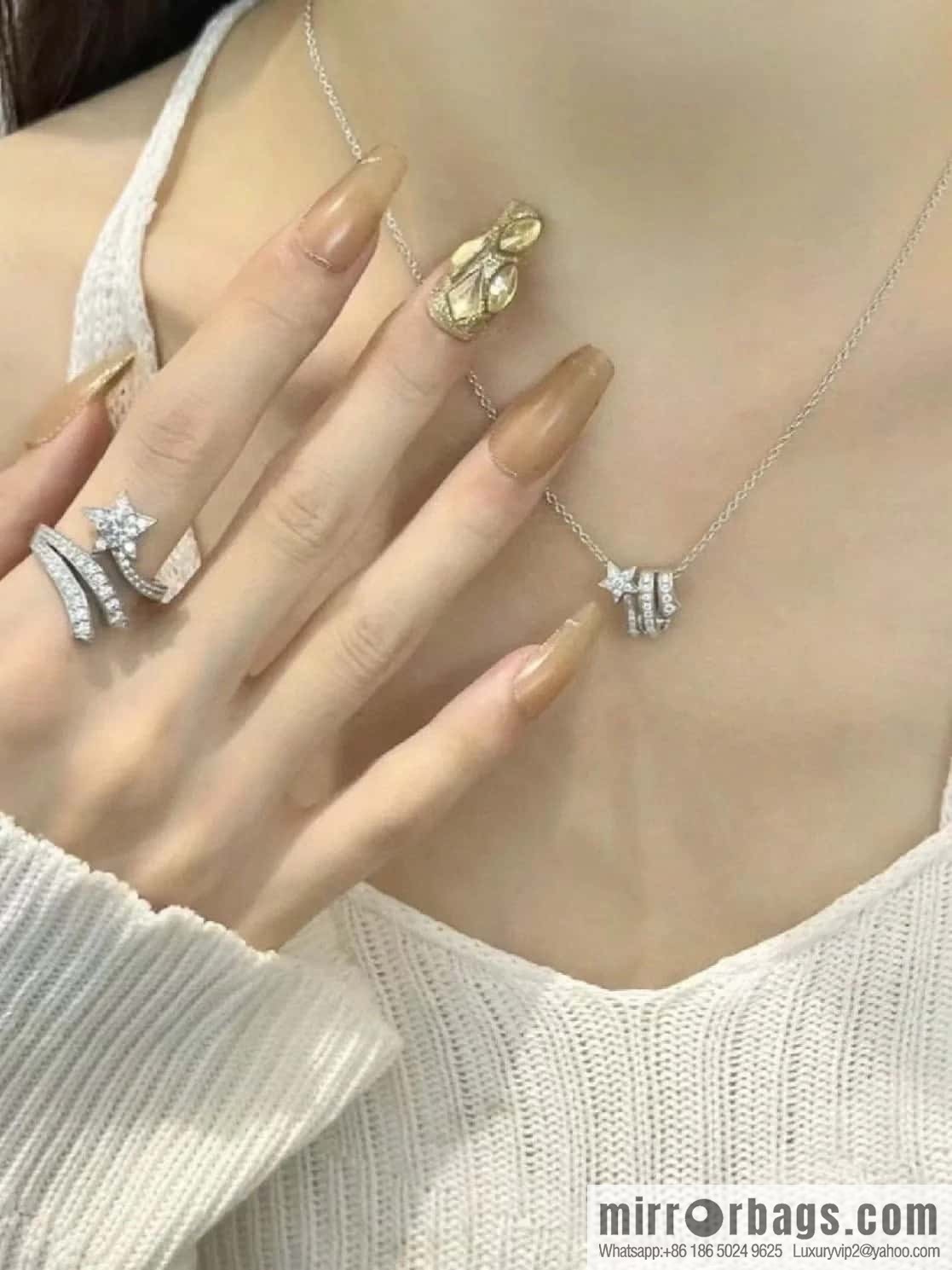 New ☑️ Chanel full diamond comet necklace