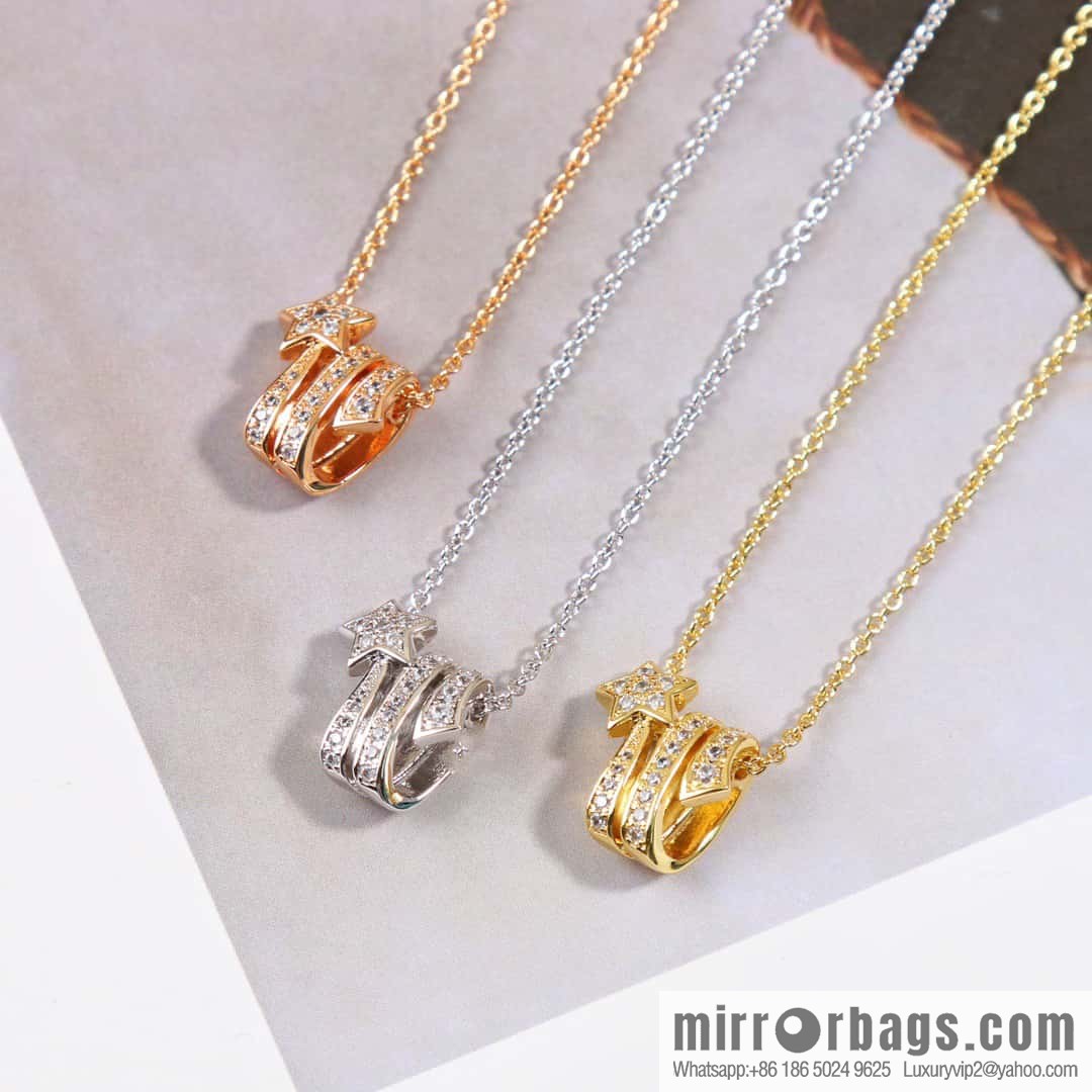 New ☑️ Chanel full diamond comet necklace