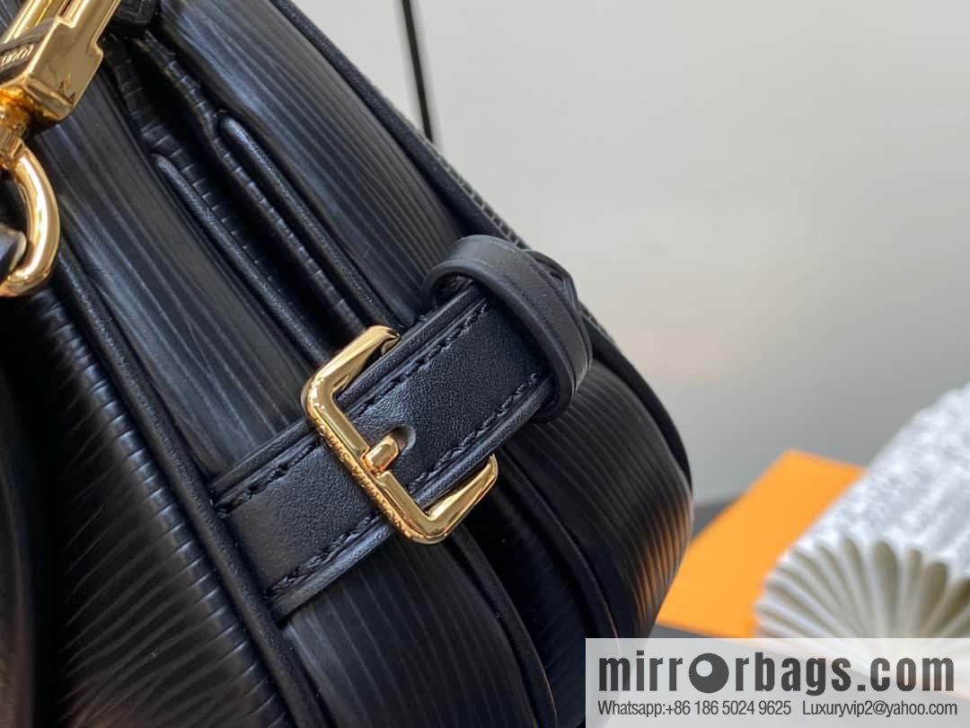 [Premium‑quality] M23469 black epi series SAUMUR BB handbag