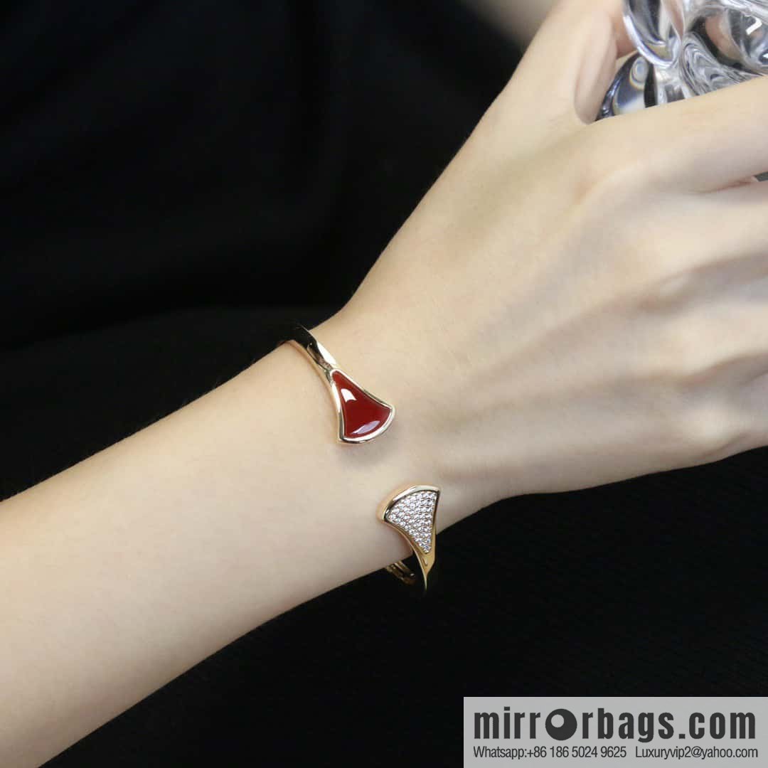 ☀BVLGARI DIVAS 'DREAM Fan Bracelet ☀️