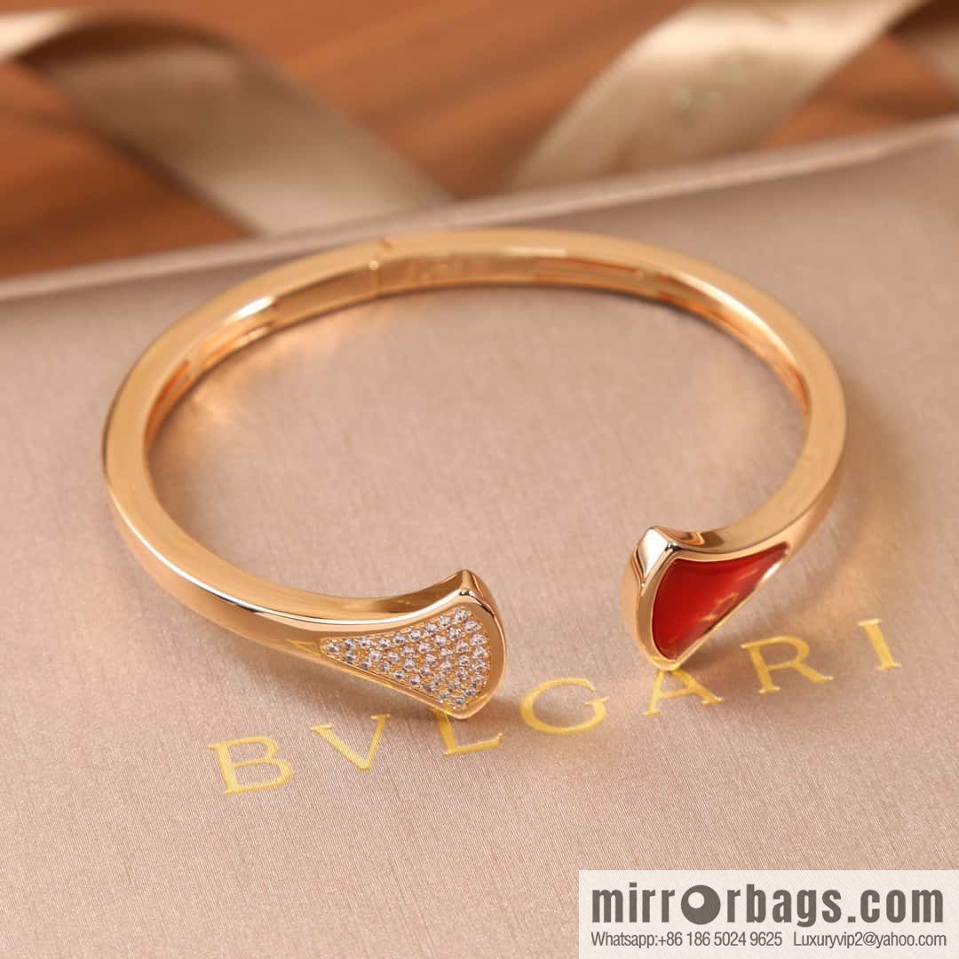 ☀BVLGARI DIVAS 'DREAM Fan Bracelet ☀️