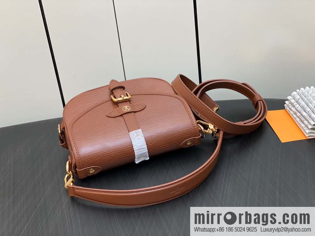 [Boutique‑grade] M23470 dark brown M23471 caramel M23469 epi saddle bag series SAUMUR BB handbag