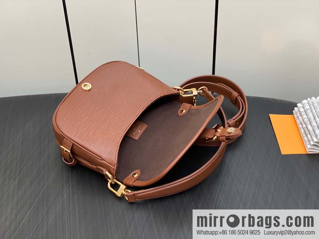 [Boutique‑grade] M23470 dark brown M23471 caramel M23469 epi saddle bag series SAUMUR BB handbag