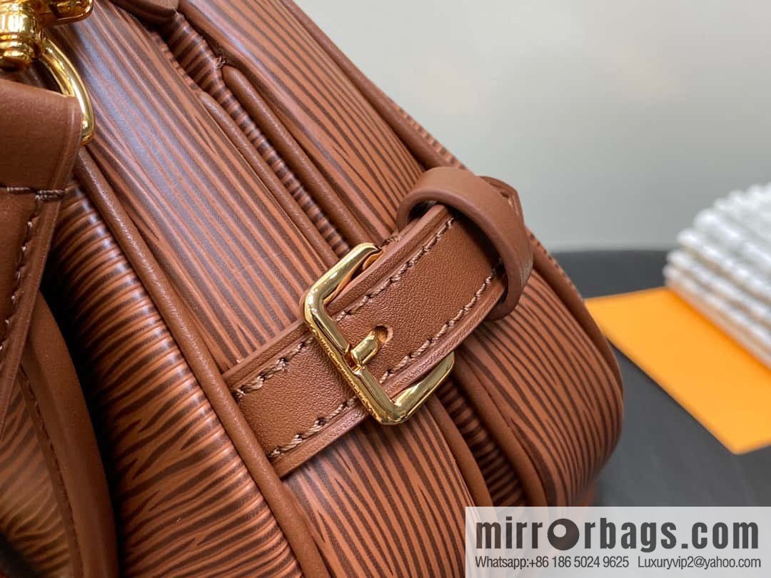 [Boutique‑grade] M23470 dark brown M23471 caramel M23469 epi saddle bag series SAUMUR BB handbag