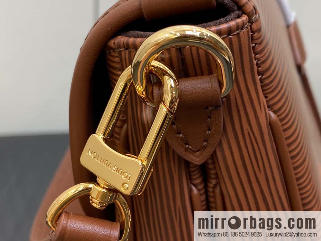 [Boutique‑grade] M23470 dark brown M23471 caramel M23469 epi saddle bag series SAUMUR BB handbag