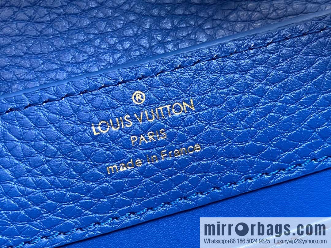 [Boutique‑grade] M81409 blue ostrich, full leather cap that English series Capucines mini handbag