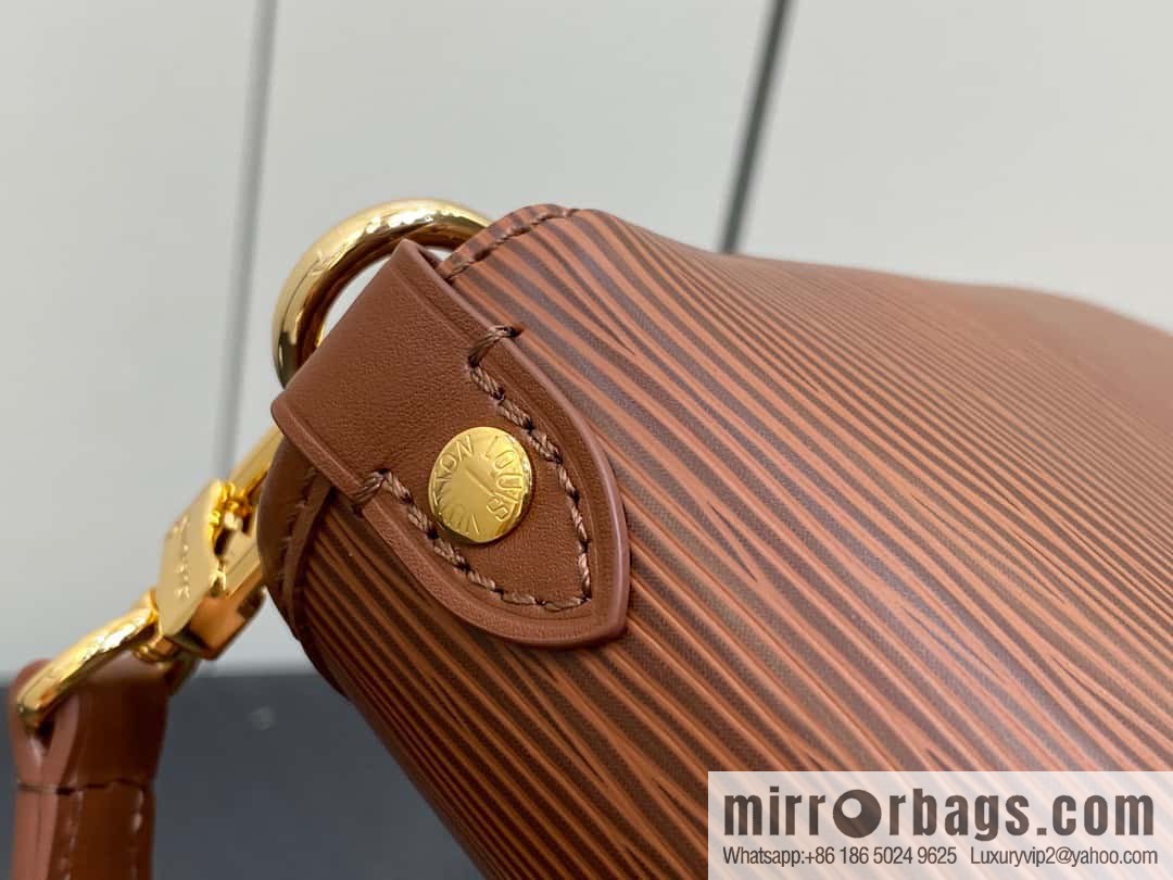 [Boutique‑grade] M23470 dark brown M23471 caramel M23469 epi saddle bag series SAUMUR BB handbag