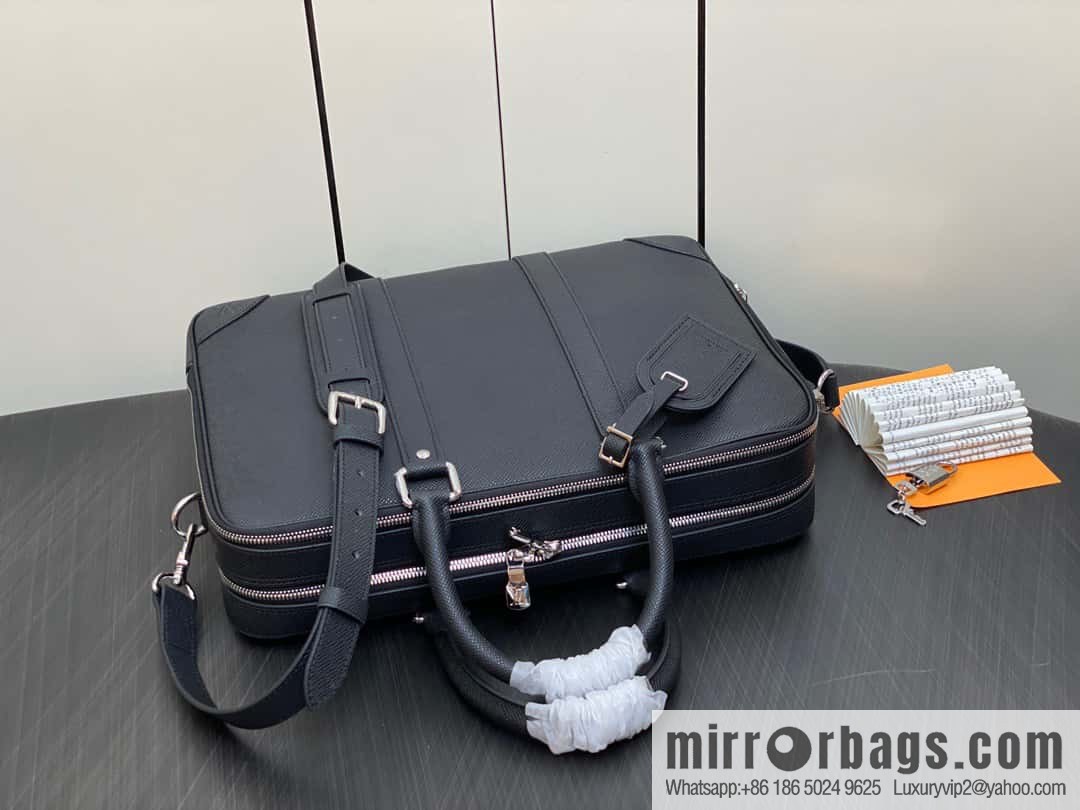 [Boutique‑grade] M30967 black full leather cross pattern briefcase series, this Voyage large briefcase