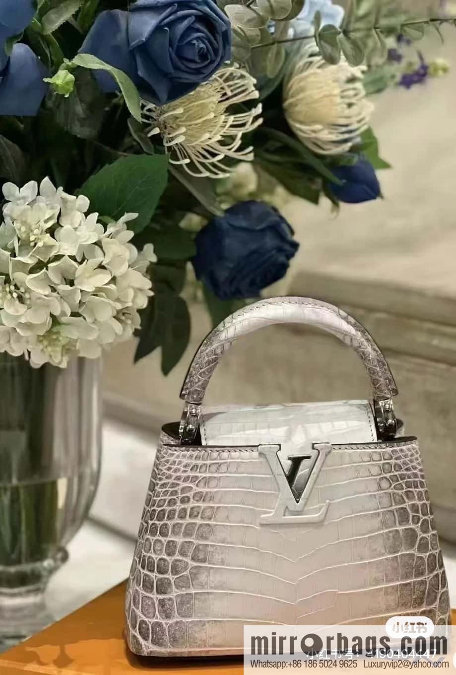 [Boutique‑grade] M48865 Himalayan, crocodile pattern full leather cap that English series Capucines mini handbag