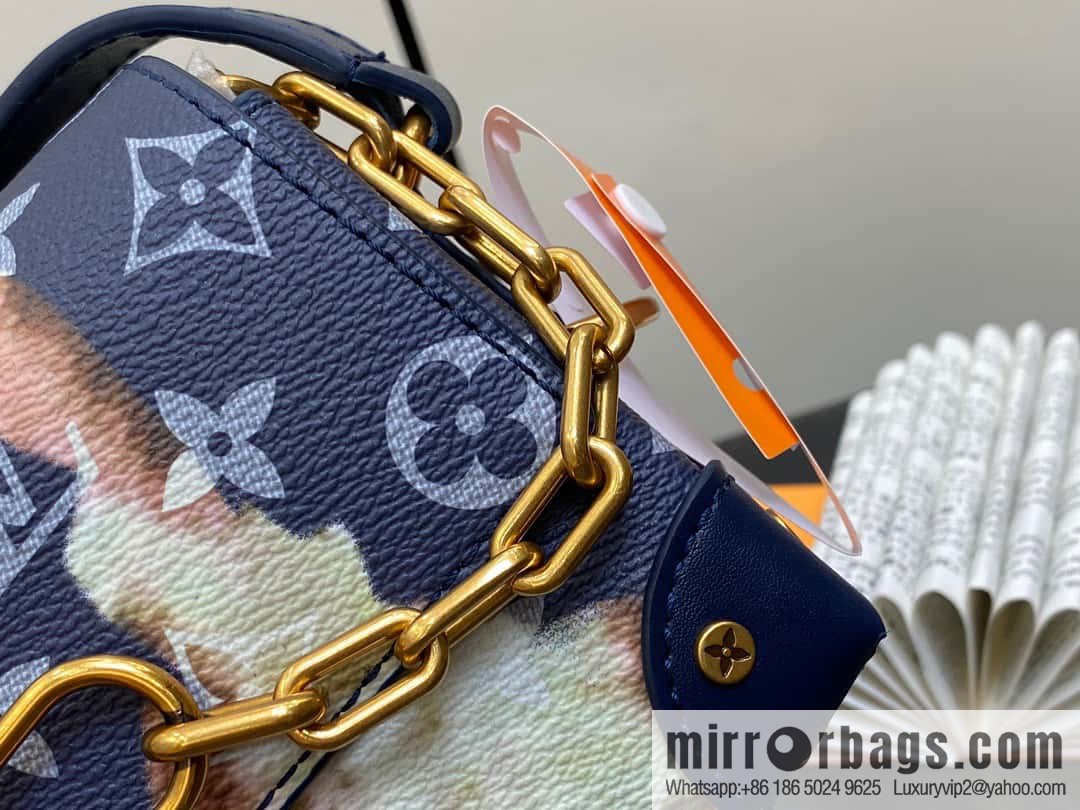 [Boutique‑grade] M82900 blue flame, men's bag messenger bag series, new Steamer series messenger bag