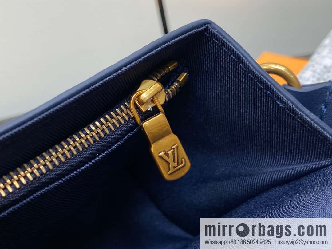 [Boutique‑grade] M82900 blue flame, men's bag messenger bag series, new Steamer series messenger bag