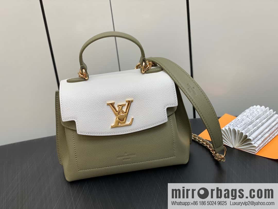 [Boutique‑grade] M21088 green, full leather chain bag series, this Lockme Ever mini handbag.
