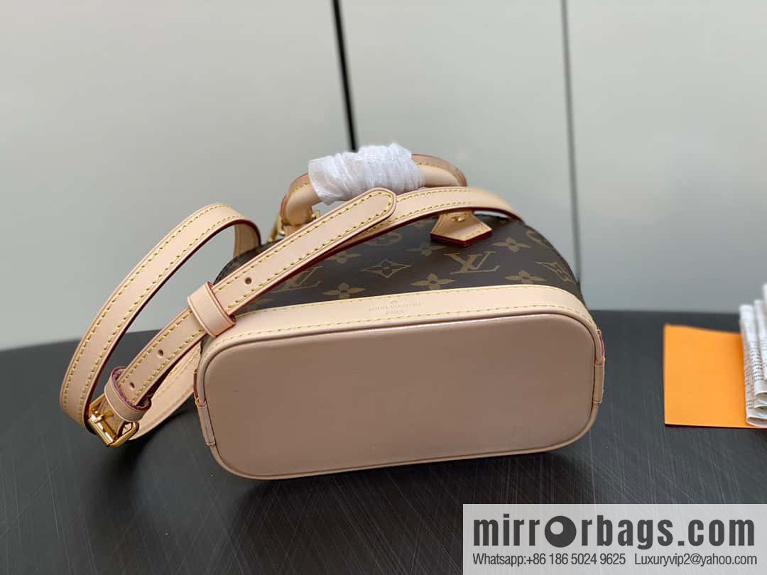 [Premium‑quality] M82717 monogram mini shell bag series New launch Nano Alma handbag