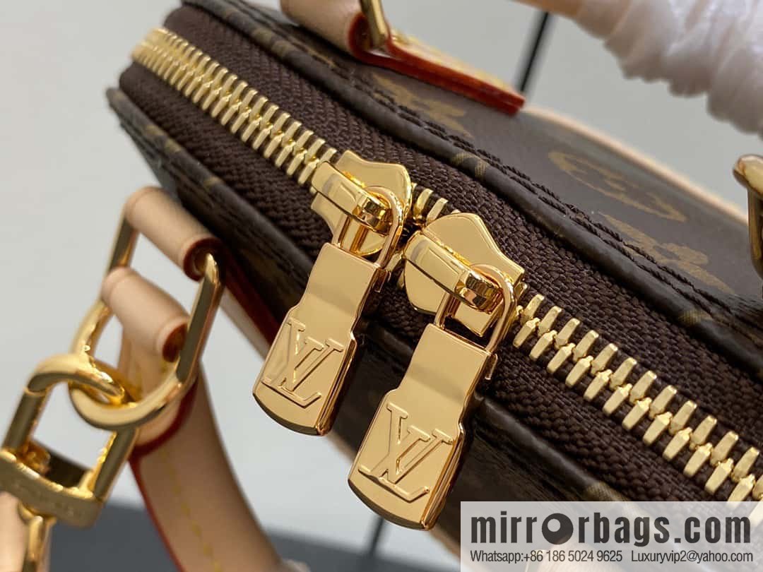 [Premium‑quality] M82717 monogram mini shell bag series New launch Nano Alma handbag