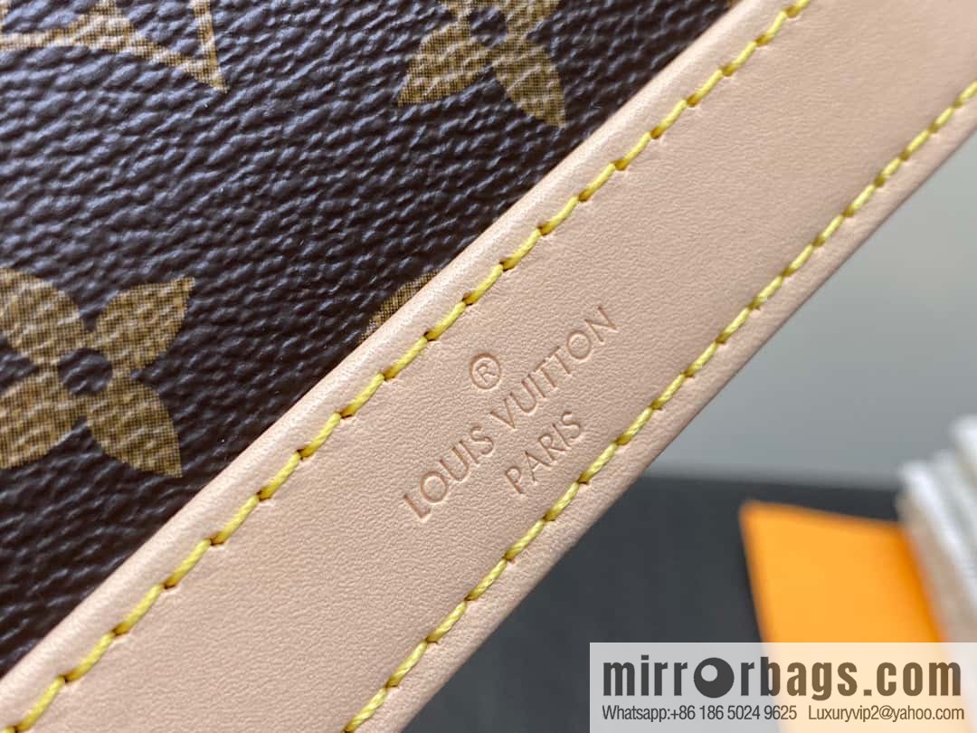 [Premium‑quality] M82717 monogram mini shell bag series New launch Nano Alma handbag