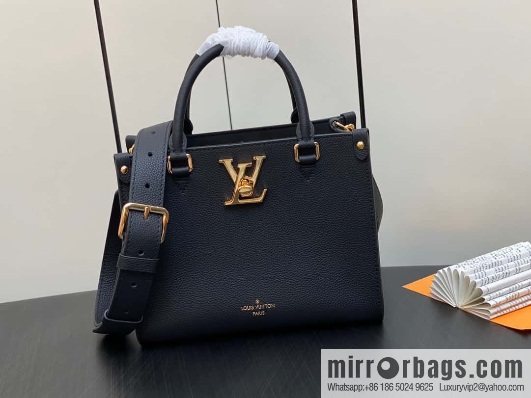 [Boutique‑grade] M22311 black full leather square bag series Lock & Go handbag M23637