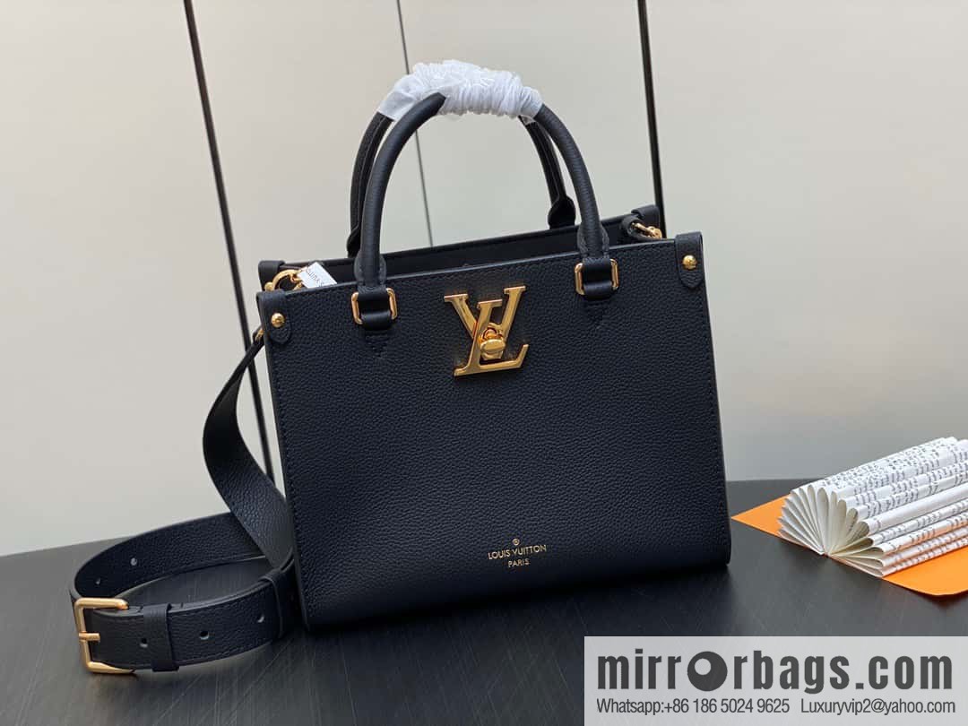 [Boutique‑grade] M22311 black full leather square bag series Lock & Go handbag M23637