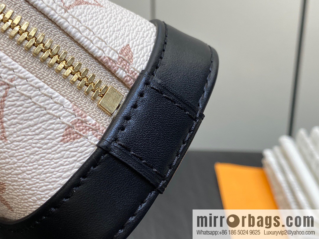[Premium‑quality] M82717 white flower mini shell bag series New launch Nano Alma handbag