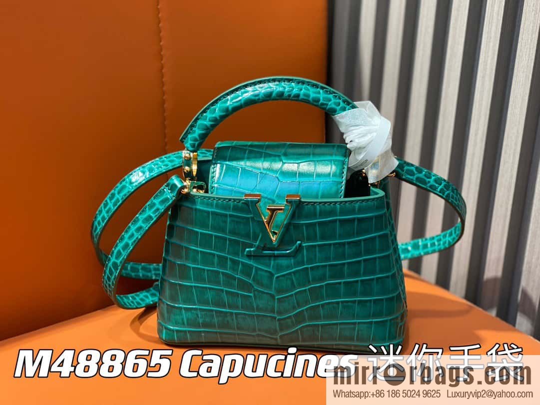 [Boutique‑grade] M48865 green, crocodile pattern full leather cap that English series Capucines mini handbag