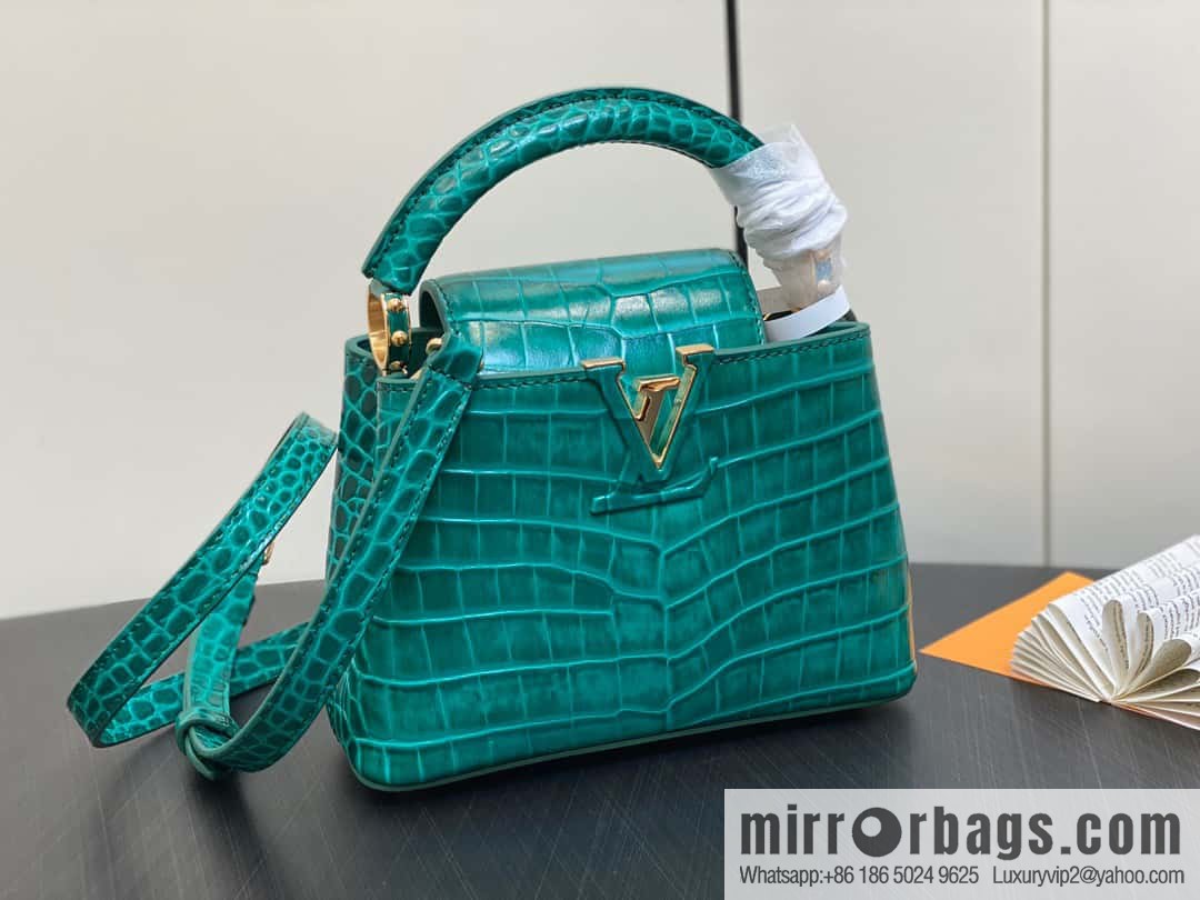[Boutique‑grade] M48865 green, crocodile pattern full leather cap that English series Capucines mini handbag