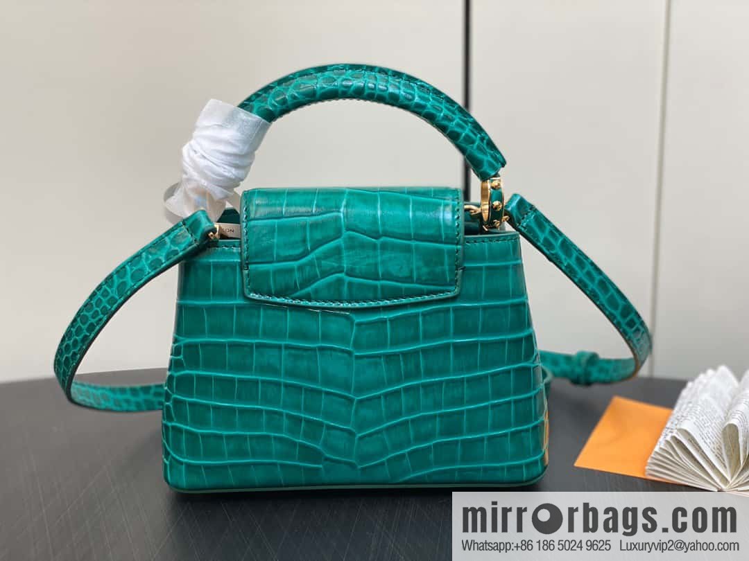 [Boutique‑grade] M48865 green, crocodile pattern full leather cap that English series Capucines mini handbag