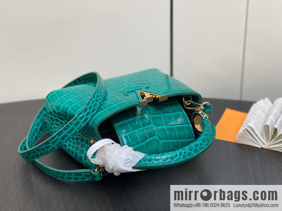 [Boutique‑grade] M48865 green, crocodile pattern full leather cap that English series Capucines mini handbag