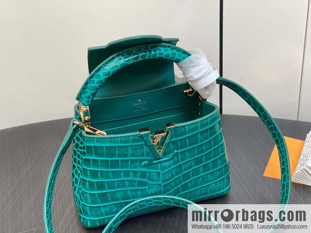 [Boutique‑grade] M48865 green, crocodile pattern full leather cap that English series Capucines mini handbag