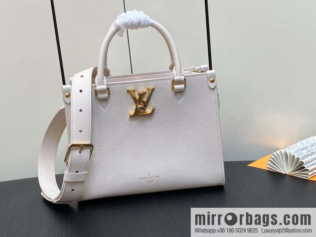 [Boutique‑grade] M23637 white, full leather square bag series Lock & Go handbag M22311