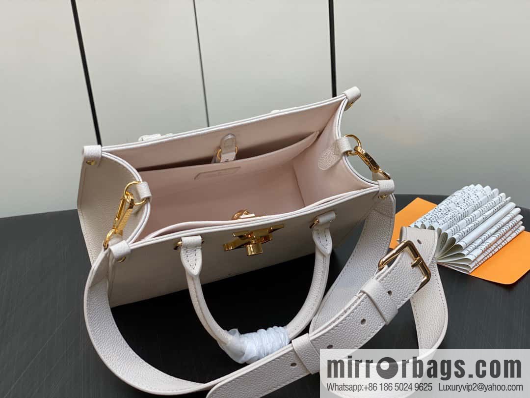 [Boutique‑grade] M23637 white, full leather square bag series Lock & Go handbag M22311
