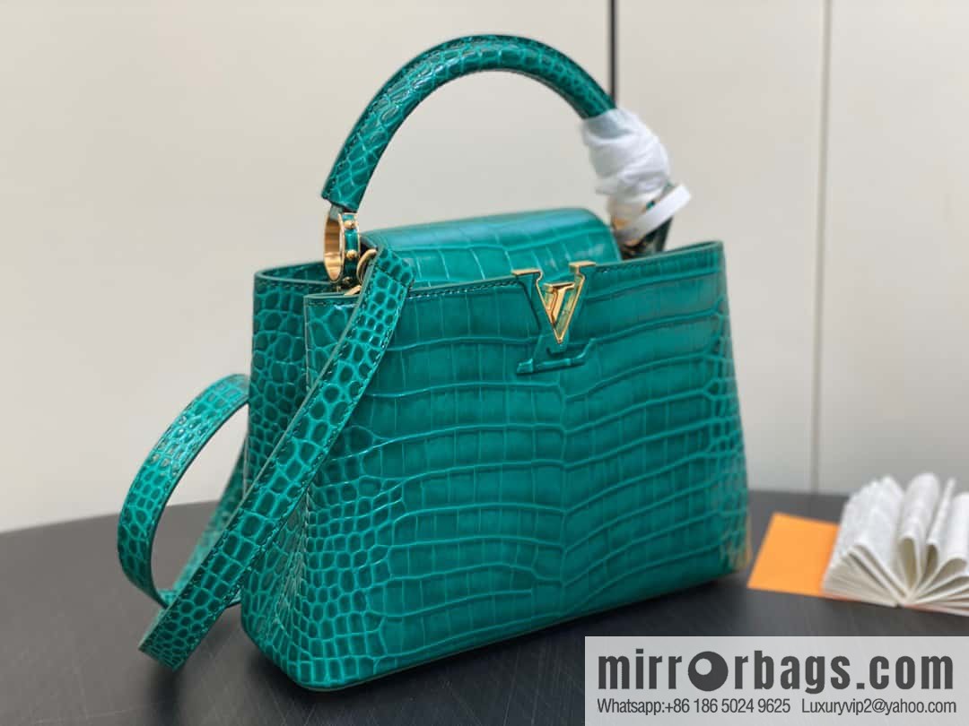 [Boutique‑grade] M48865 green, crocodile pattern full leather cap that English series Capucines BB handbag