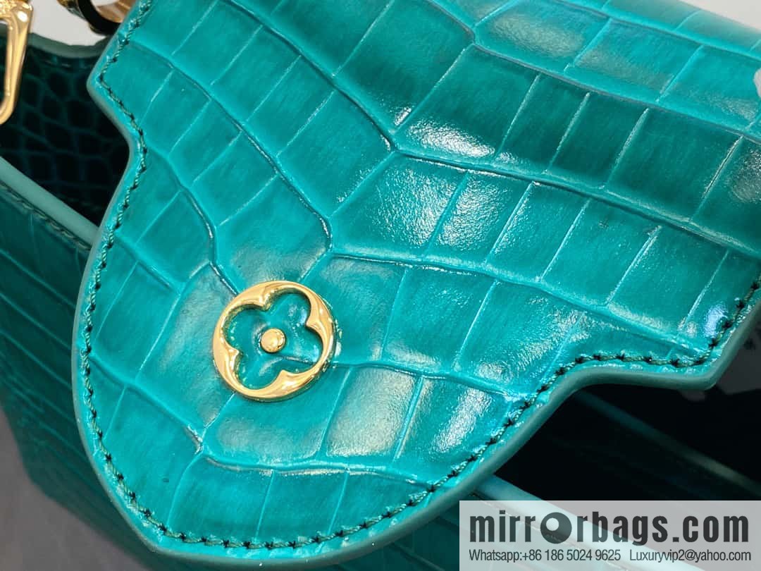 [Boutique‑grade] M48865 green, crocodile pattern full leather cap that English series Capucines BB handbag