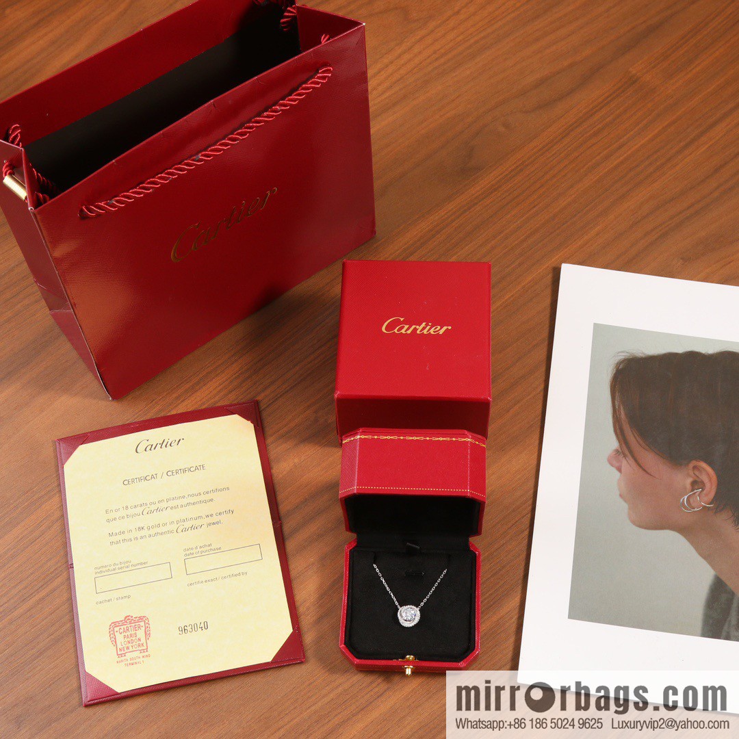 ☀️Delivery of a full set of Cartier genuine packaging ☀️ Cartier single diamond twist necklace  ☀️
