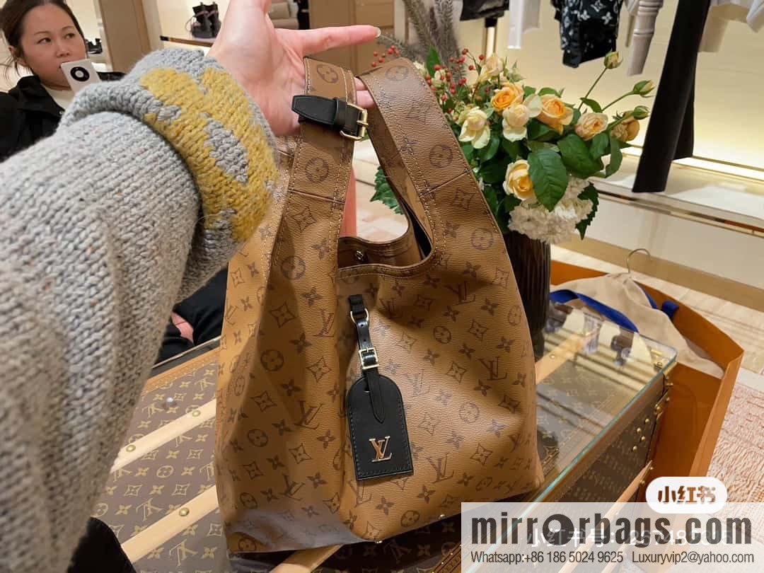 [Premium‑quality] M46821 yellow flower shopping bag series, autumn and winter new ATLANTIS large handbag