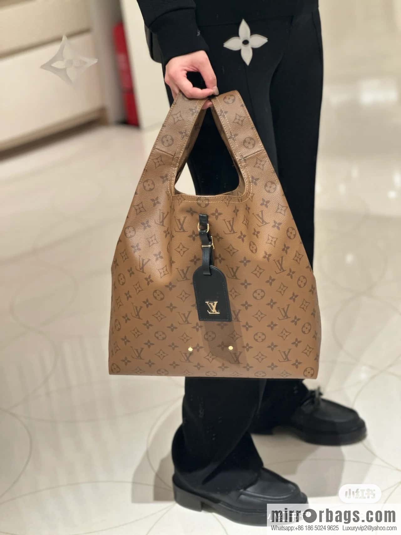 [Premium‑quality] M46821 yellow flower shopping bag series, autumn and winter new ATLANTIS large handbag
