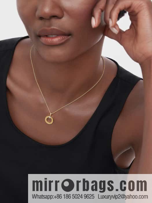 ☀BVLGARI White Diamond Round Cake Necklace  ☀️