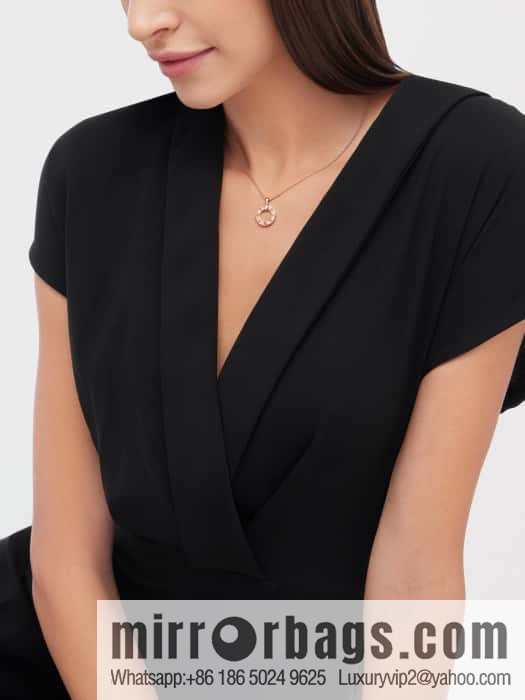 ☀BVLGARI White Diamond Round Cake Necklace  ☀️