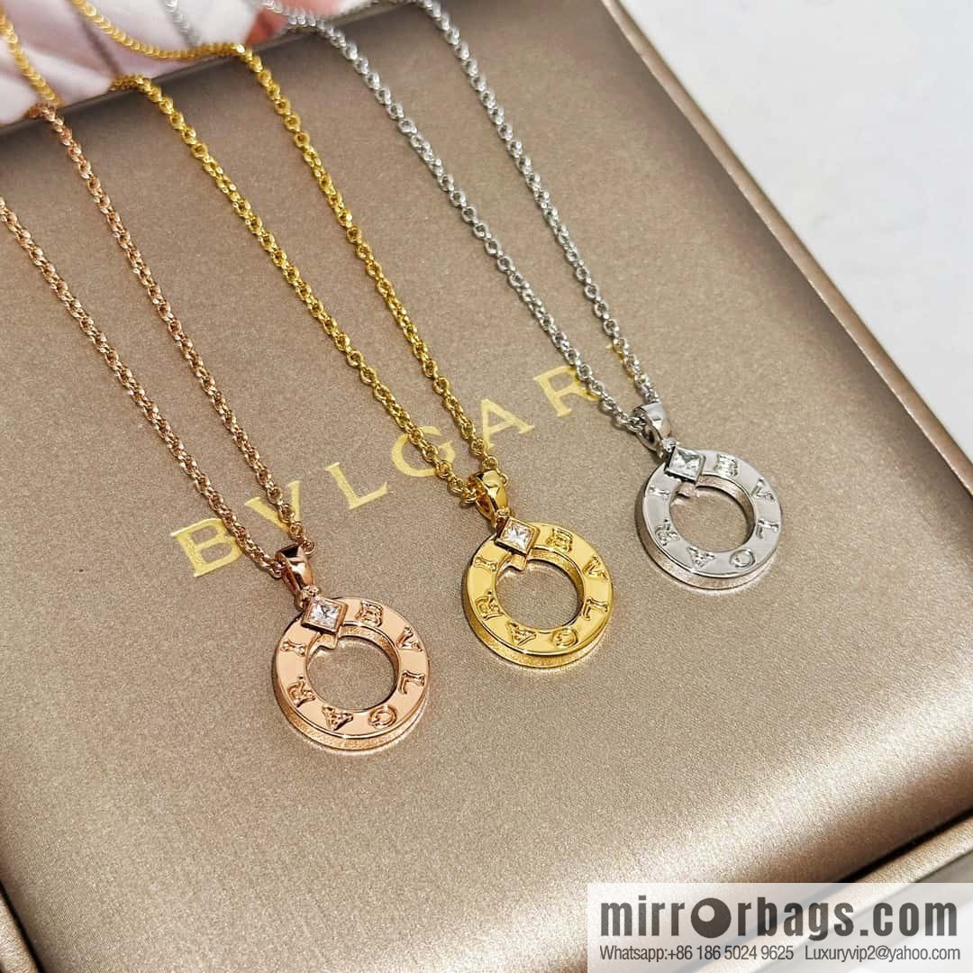 ☀BVLGARI White Diamond Round Cake Necklace  ☀️