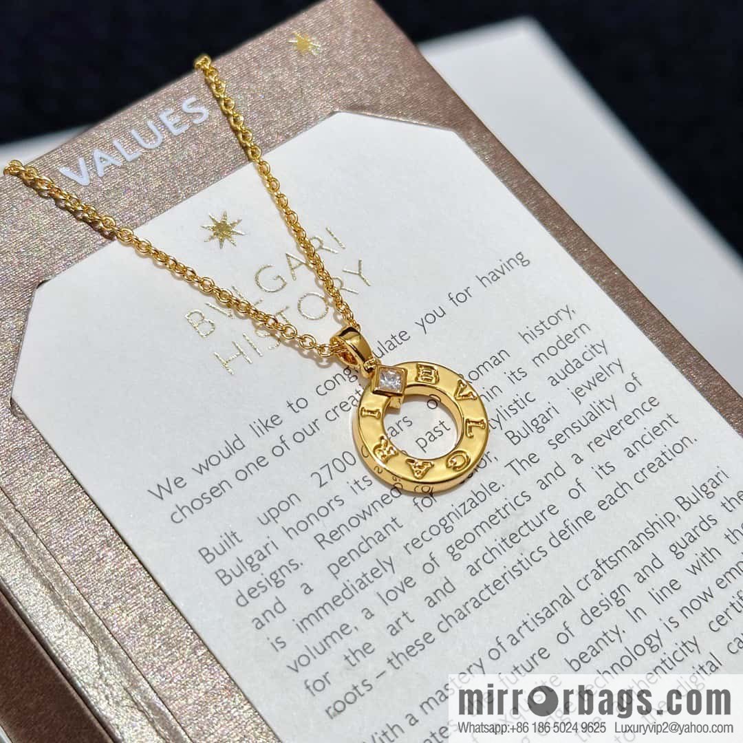 ☀BVLGARI White Diamond Round Cake Necklace  ☀️