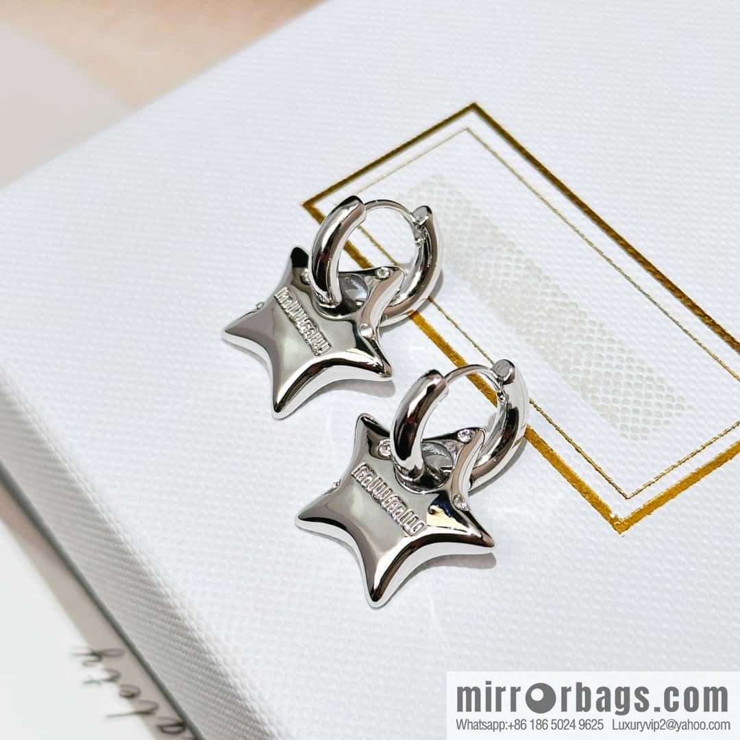 ❗️New ❗️ MIU MIU Miu Miu pentagram ⭐ star stud earrings