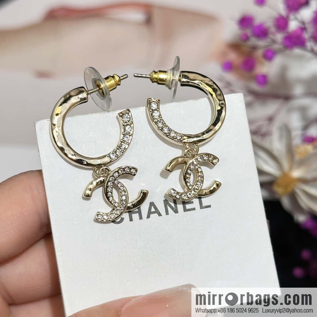 ❗️New ❗️☀️ new ☑️ chanel c2 double c half diamond stud earrings ☀️