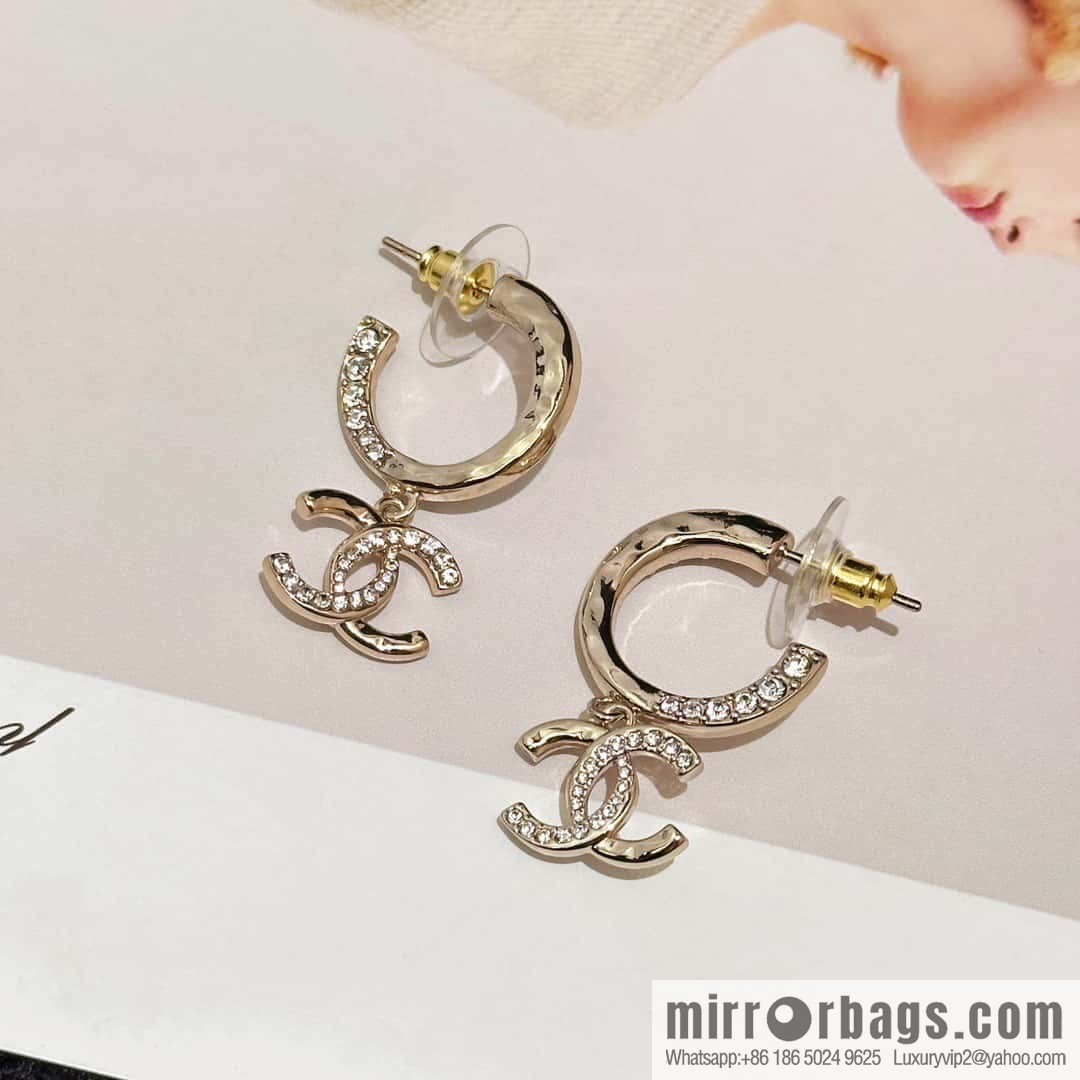 ❗️New ❗️☀️ new ☑️ chanel c2 double c half diamond stud earrings ☀️
