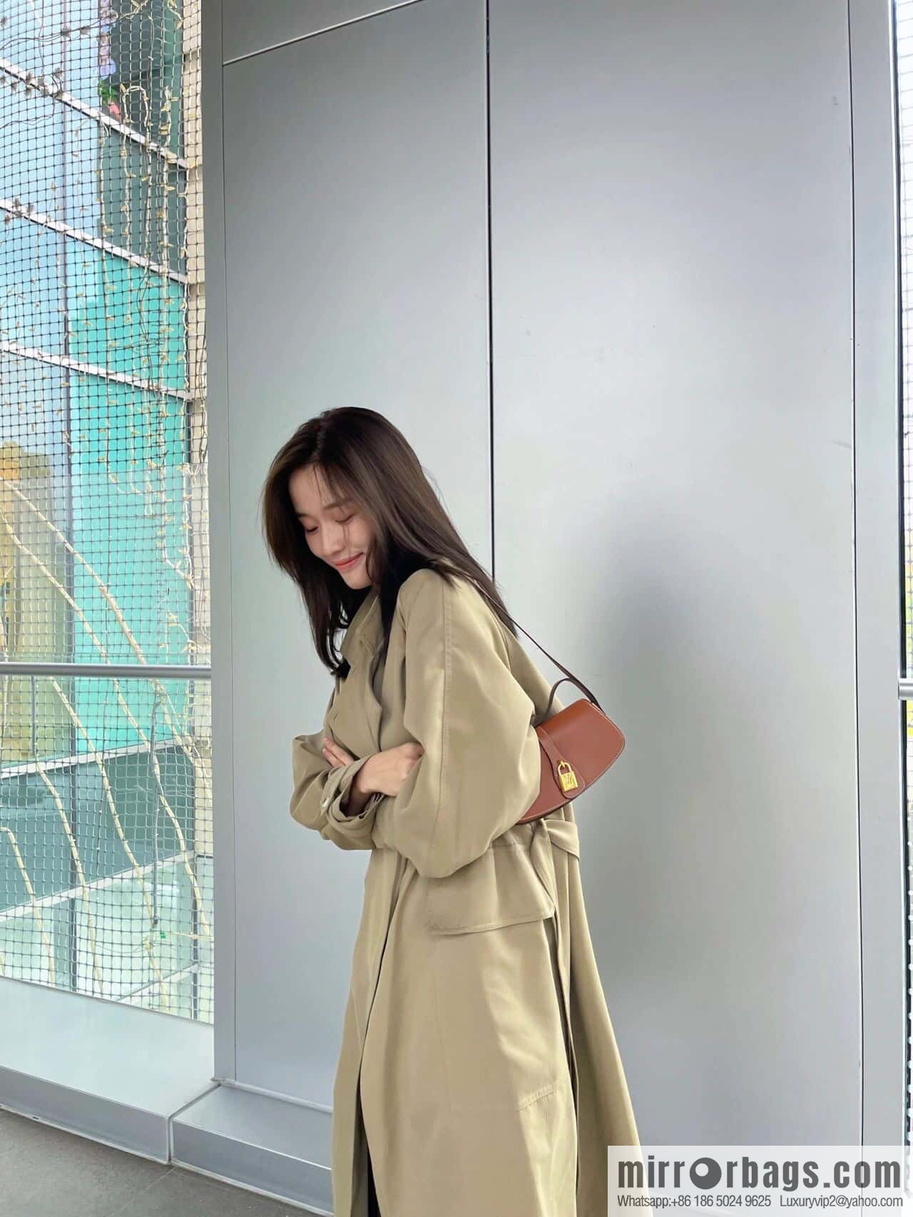 [Premium quality, all-steel hardware 】 𝗖𝗘𝗟𝗜𝗡𝗘 | 𝗧𝗔𝗕𝗢𝗨 𝗖𝗟𝗨𝗧𝗖𝗛 𝗕𝗮𝗴 padlock full leather bag, model: 101593/full leather model