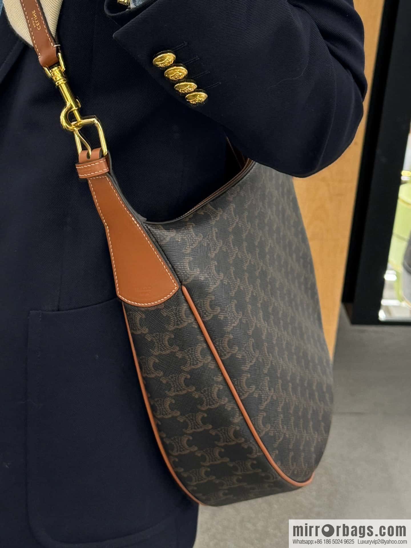 [Premium quality, all-steel hardware] CELINE HELOISE handbag, new, calfskin HÉLOSE armpit bag, ID: 114713