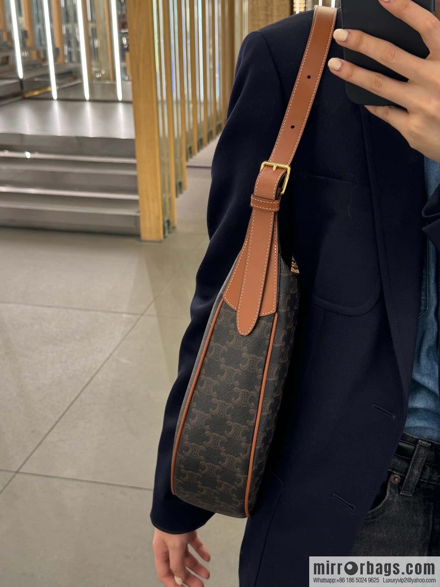 [Premium quality, all-steel hardware] CELINE HELOISE handbag, new, calfskin HÉLOSE armpit bag, ID: 114713