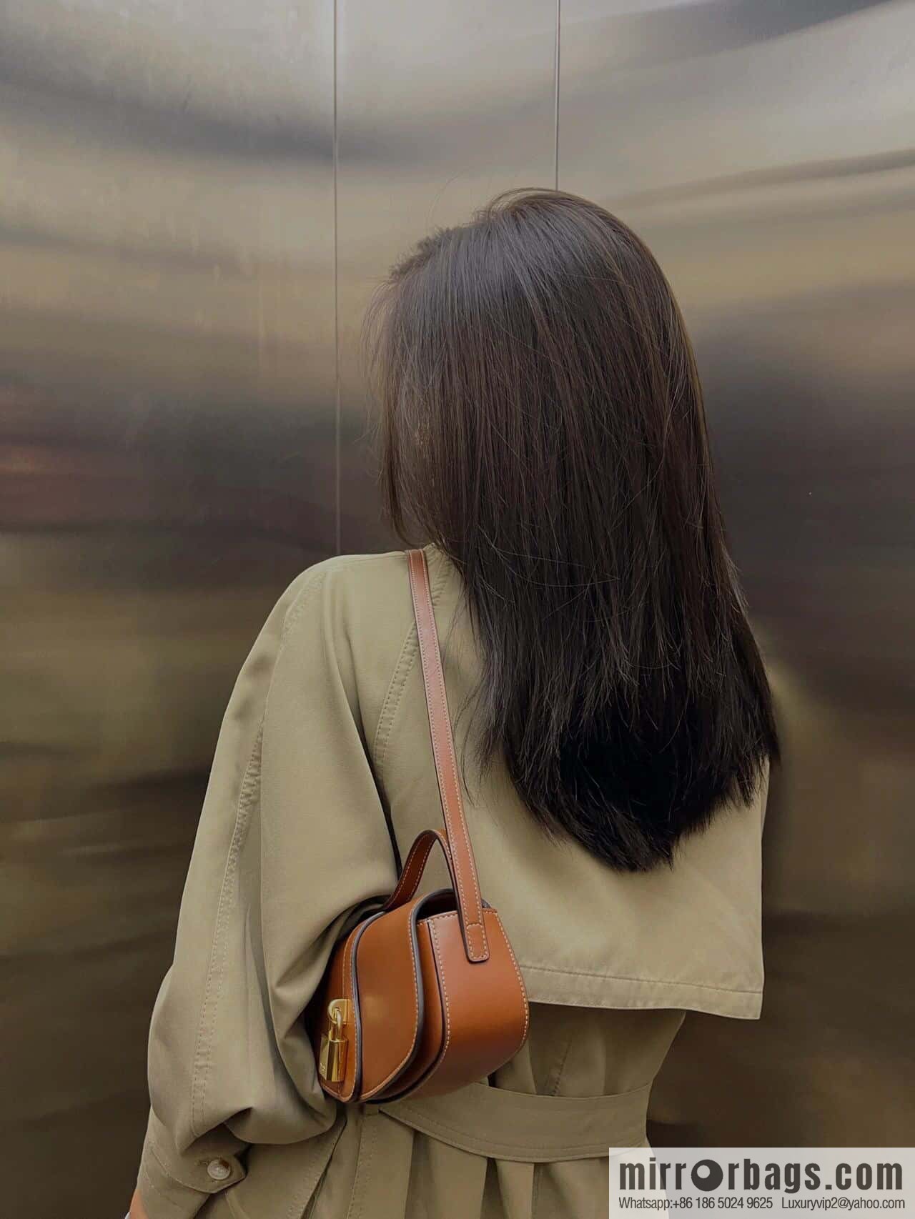 [Premium quality, all-steel hardware 】 𝗖𝗘𝗟𝗜𝗡𝗘 | 𝗧𝗔𝗕𝗢𝗨 𝗖𝗟𝗨𝗧𝗖𝗛 𝗕𝗮𝗴 padlock full leather bag, model: 101593/full leather model